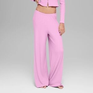 Alo Mid-Rise Dreamlight Straight Pant